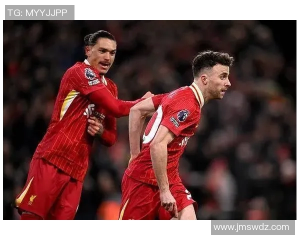 努涅斯在赛季中的惊艳表现引发球迷热议与媒体关注